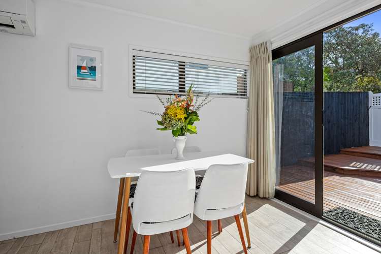 1/105 Sunset Road Totara Vale_6