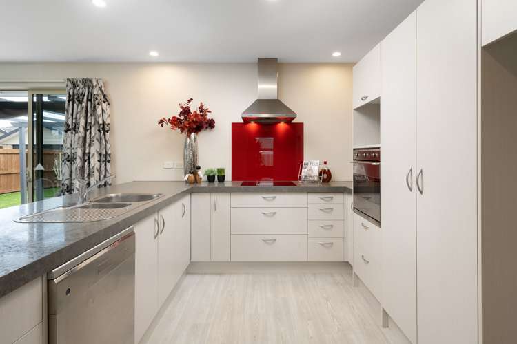 4 Algarve Close Blenheim Central_7