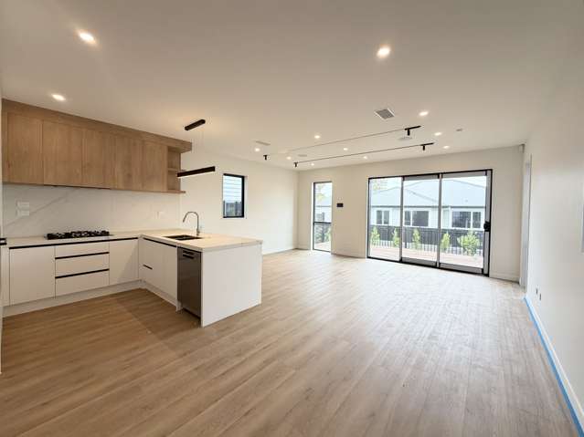 80C Tukutata Crescent Milldale_1