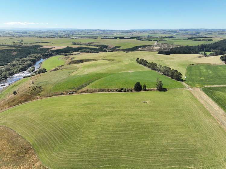 675 Black Bridge Road Ashley Downs_1