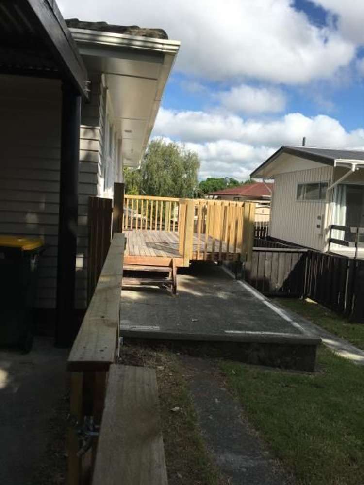 20 Hobart Crescent Wattle Downs_2