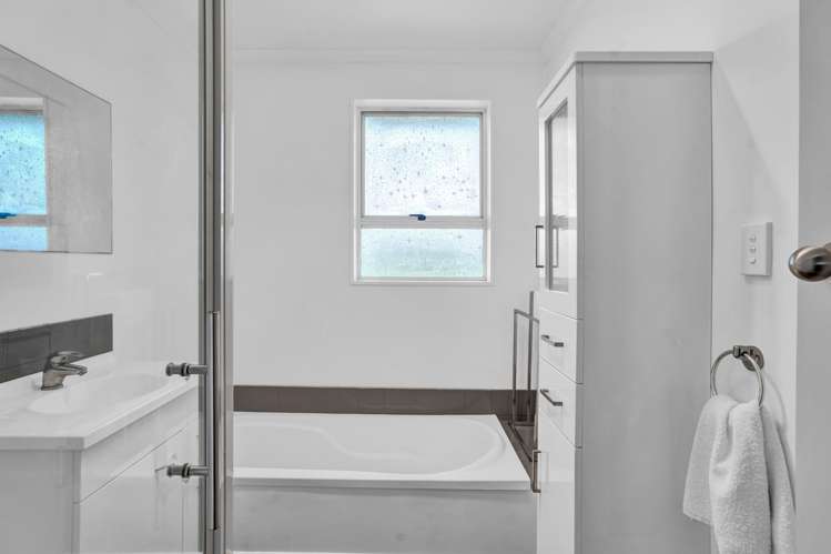 11 Warkworth Grove Bell Block_14