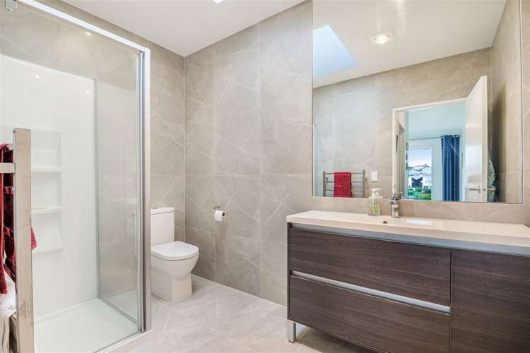 32 Owen Chapman Drive Red Beach_11