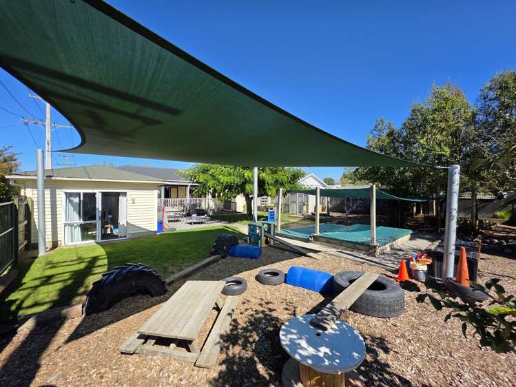 36 Victoria Street Carterton_11