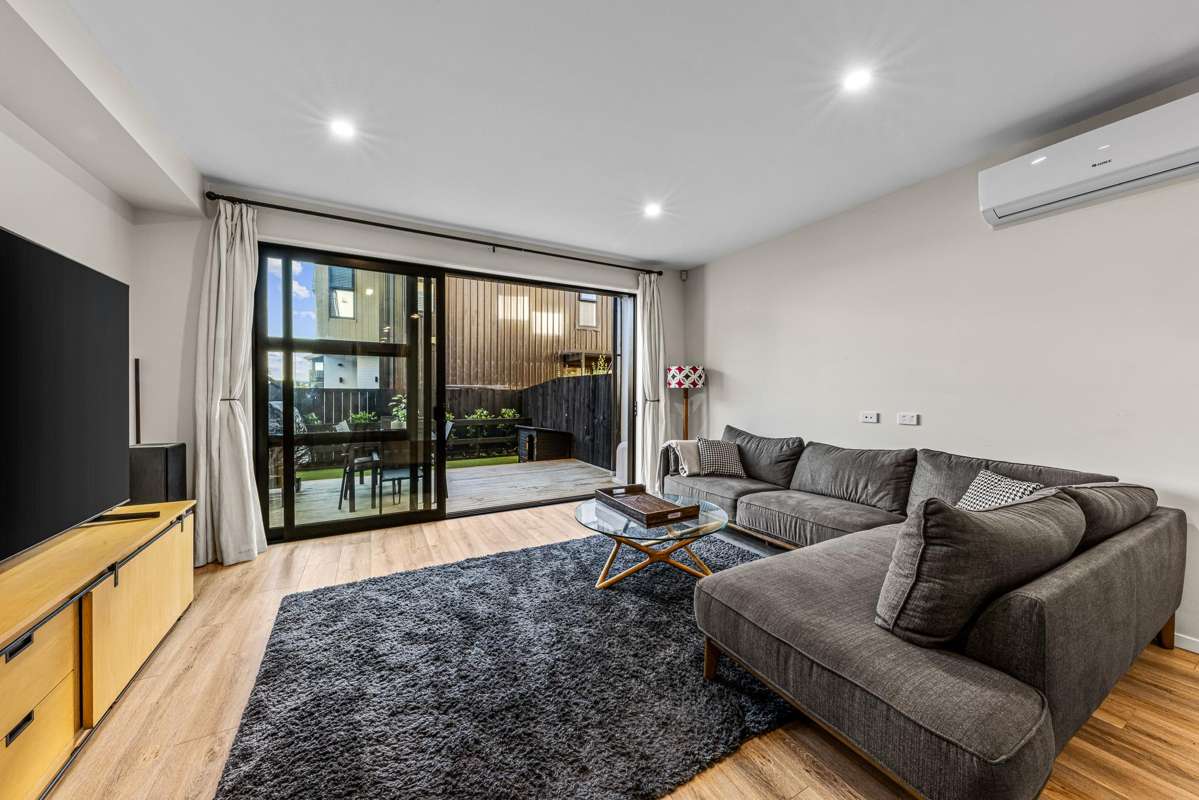 42 Glidepath Road_5