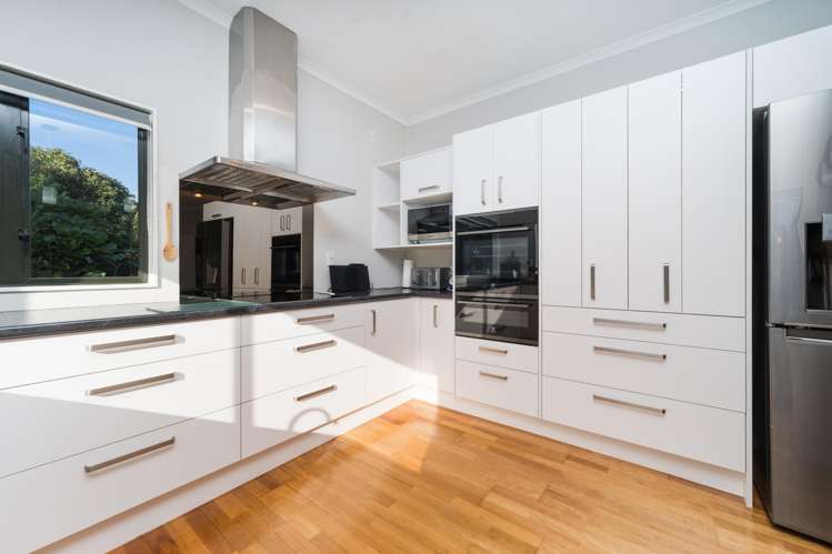 8 Greenwood Place Fitzherbert_17