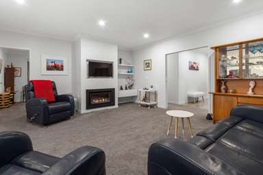 9 Damien Place_3