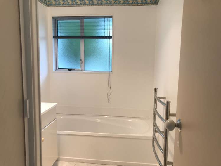 35 Rifleman Rise Unsworth Heights_8