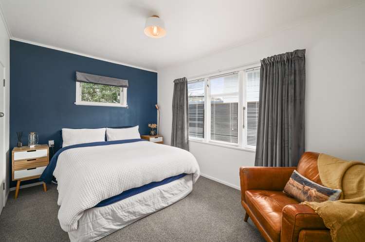 18b Basley Road Owhata_6