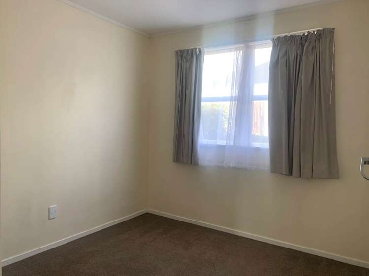 29 Castleton Street Birkdale_7