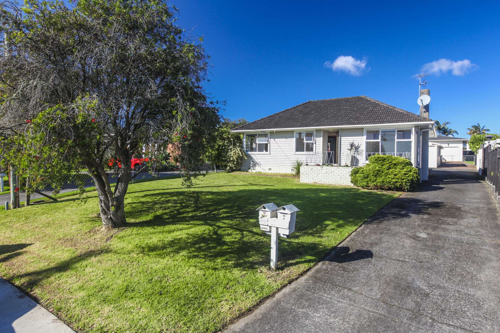 10 Vodanovich Road Te Atatu South_0