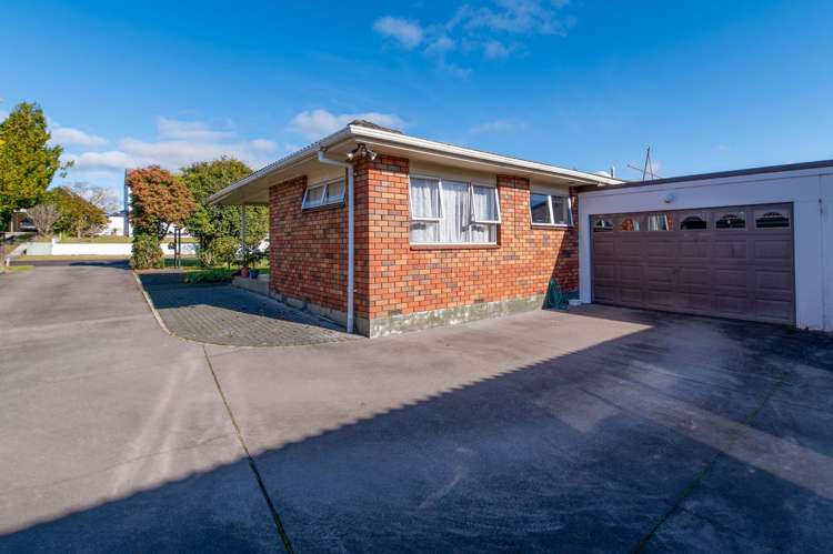 27A Tilsley Street Glenholme_12