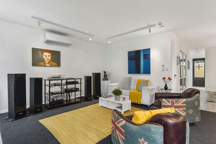 2/25a Lake Road Devonport_25