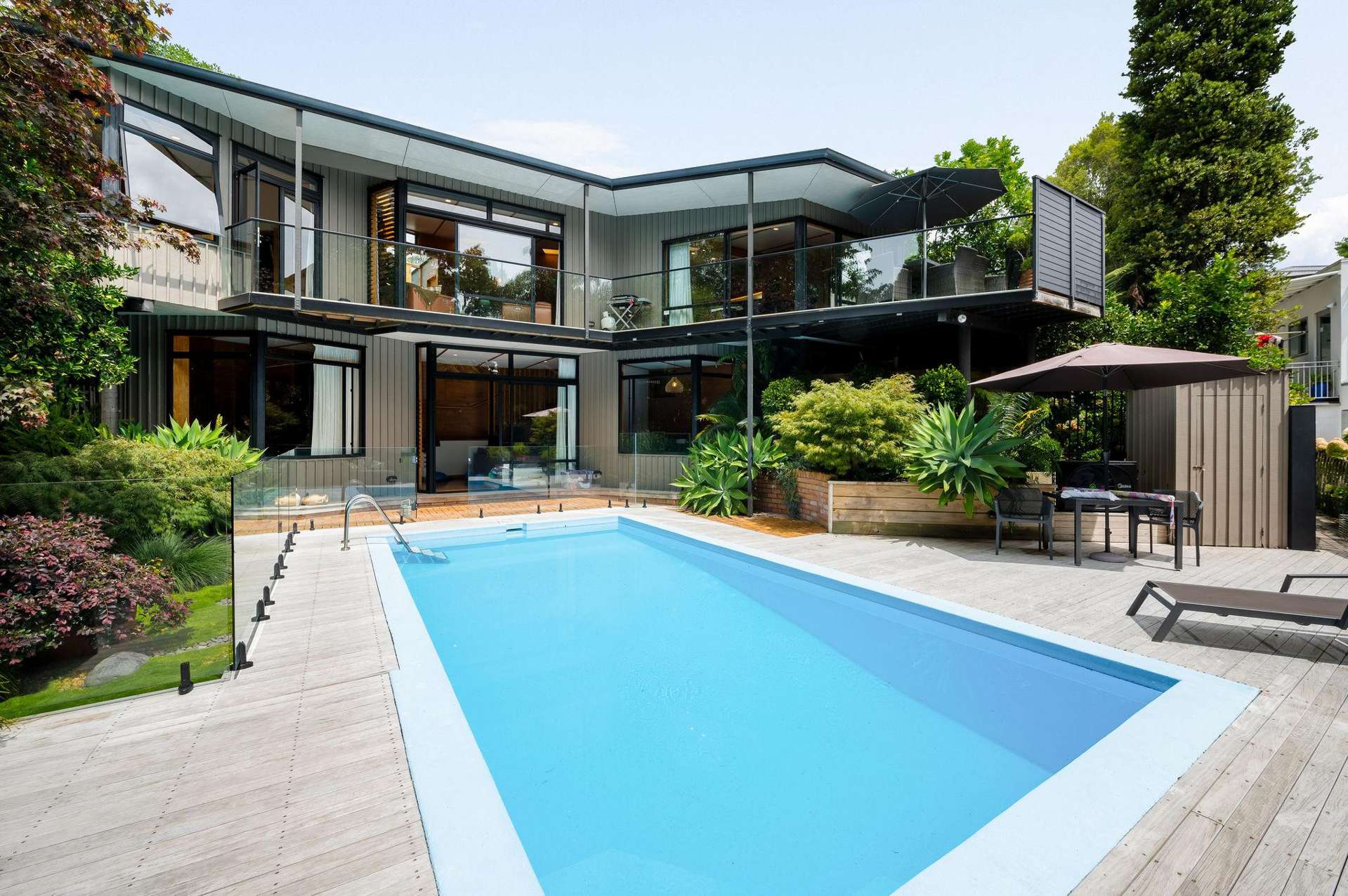 736 River Road Chartwell_0