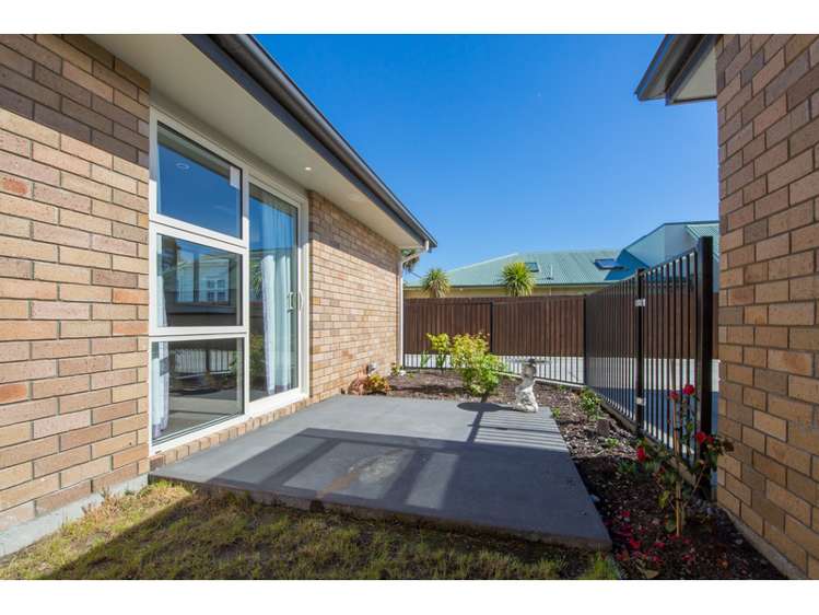 2/121 Marriotts Road North New Brighton_11