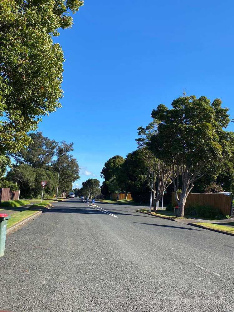 2 Hazards Road Weymouth_19