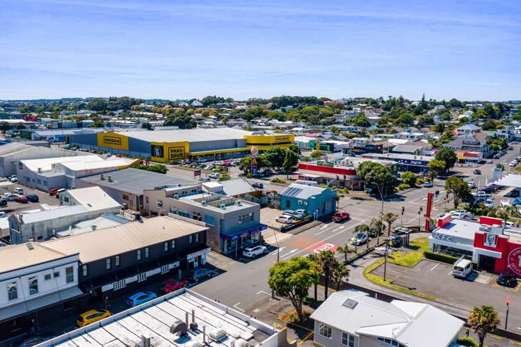 33 Gover Street New Plymouth Central_16