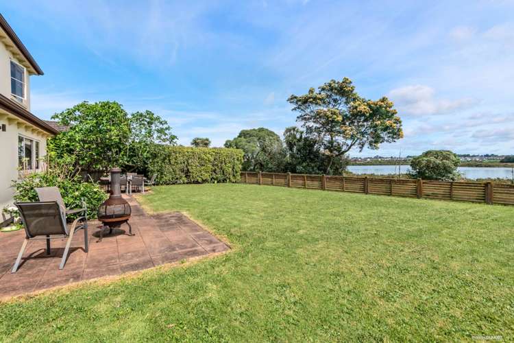 7 Brechin Place Wattle Downs_17