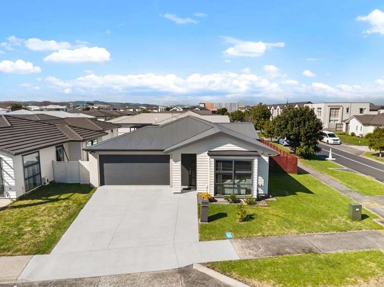 11 Soaring Bird Drive Takanini_25