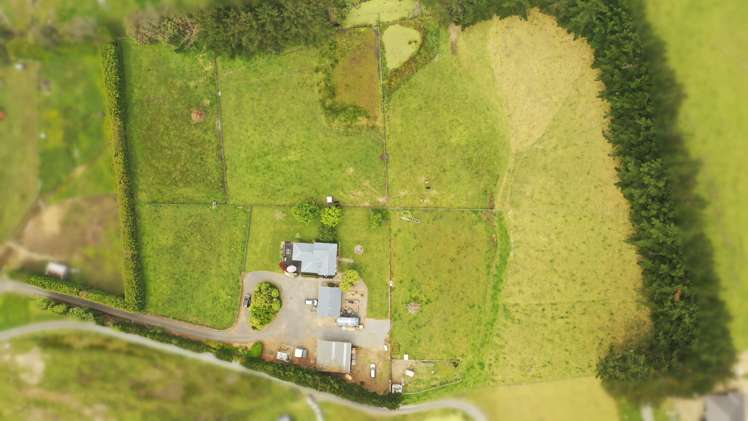 325 Hokio Sand Road Hokio Beach_17