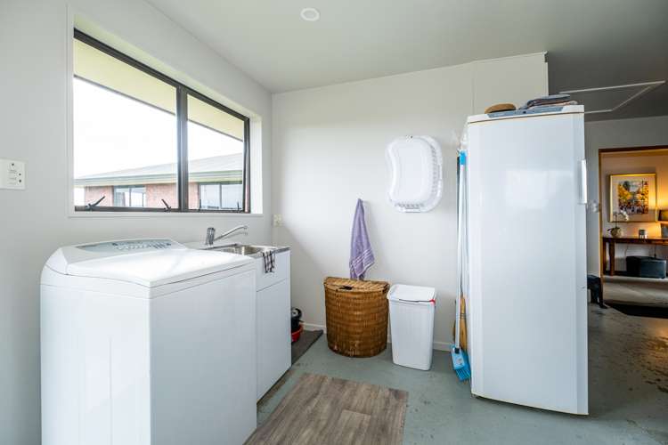 446 Grahams Road Willowby_18