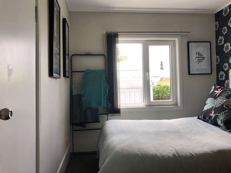 1/84 Rosier Road Glen Eden_7