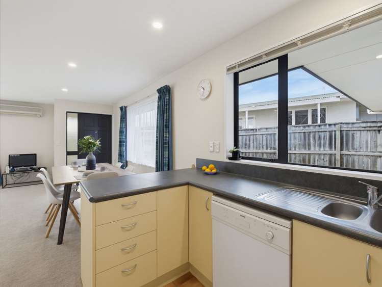 26 Neale Ave Stoke_6