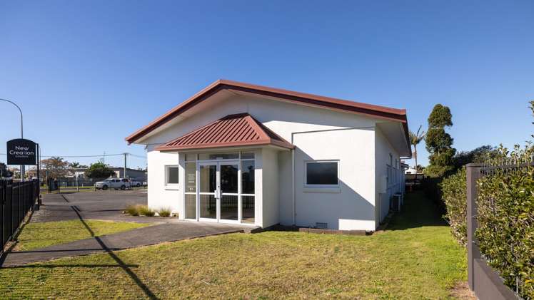 64 Girven Road_5