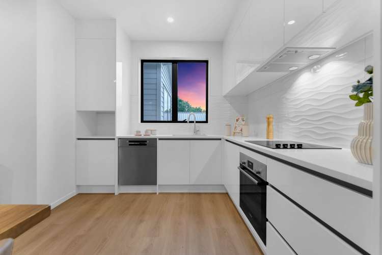 24C Zingaro Place Massey_8