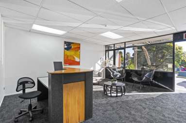 3/33 William Pickering Drive_4