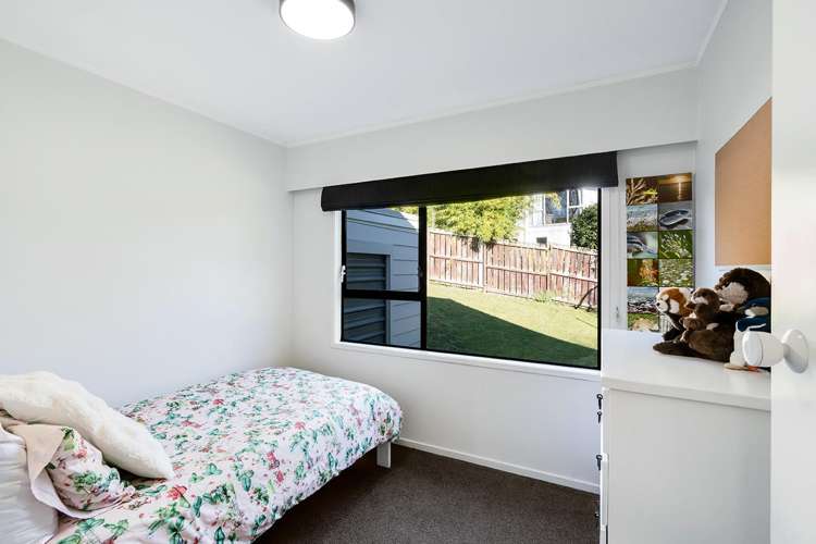 15 Amanda Avenue Dinsdale_16