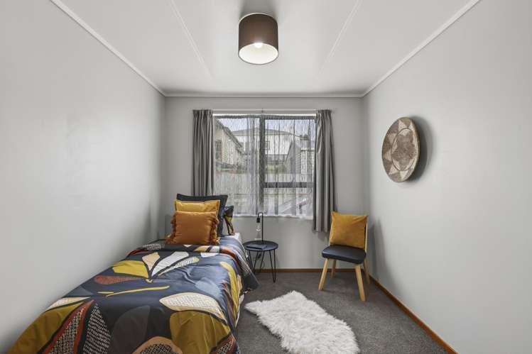 69 Oranga Street Westown_23