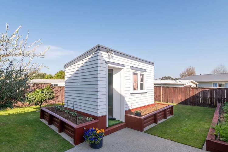 42 Roger Street Pukehangi_13