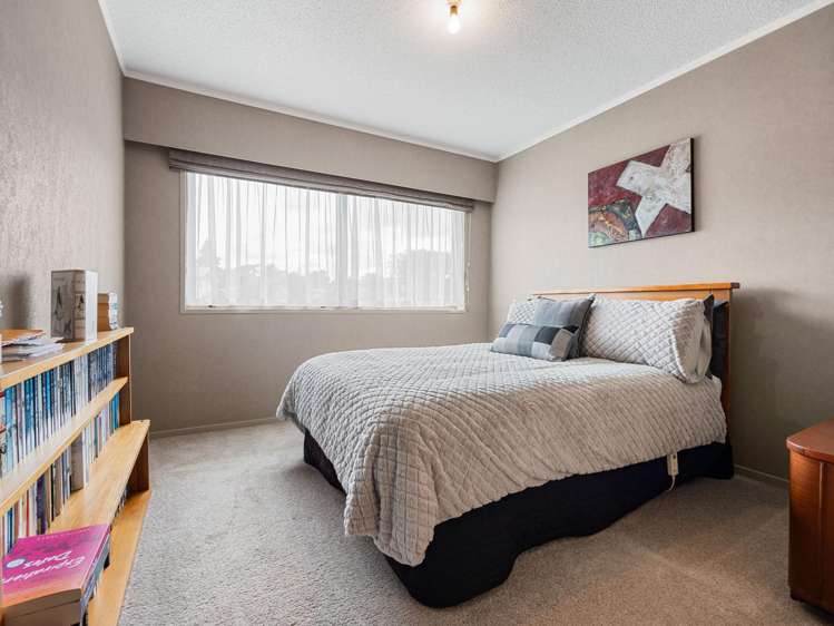 22 Splitt Avenue Glenview_9