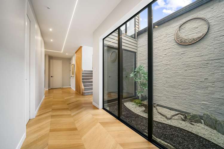 2 Hanikura Street Long Bay_16