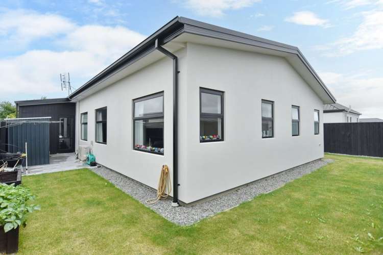 60 Quinn Crescent Woodend_16