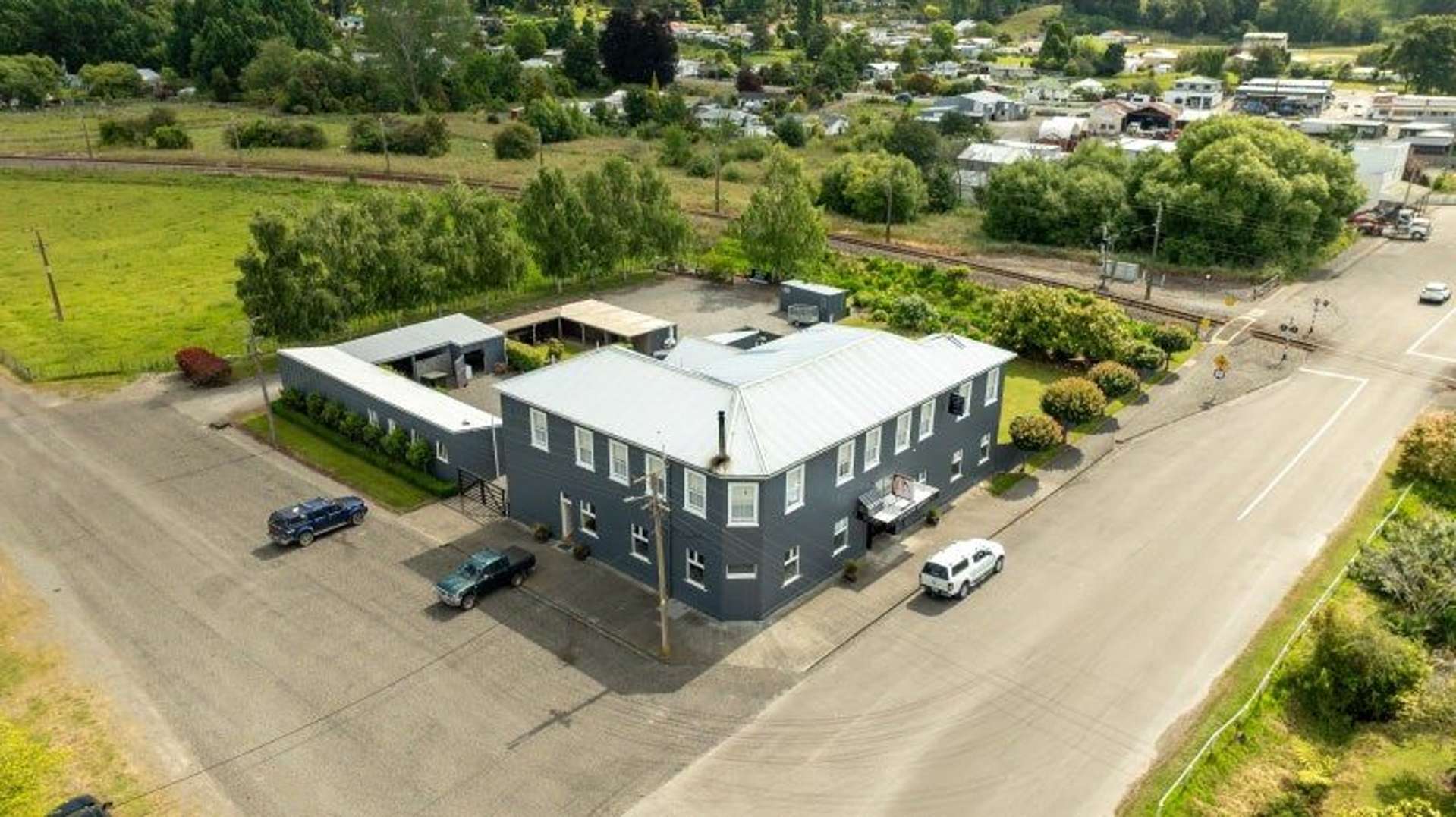 22-24 High Street Hunterville_0