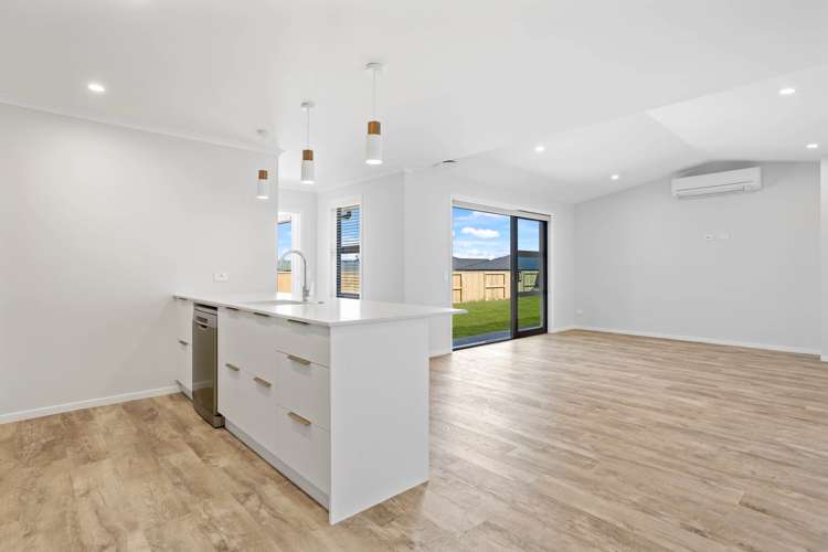 29 Maunganamu Drive Wharewaka_4
