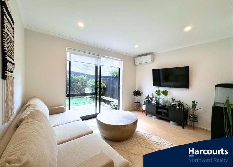 8 Wharara Lane Massey_1