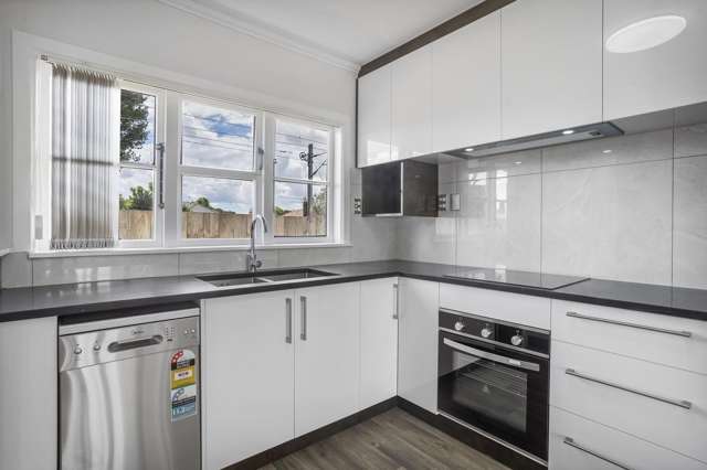 3/58 Gloucester Road Manurewa_1
