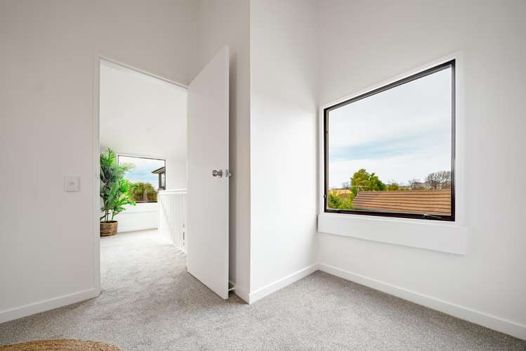 4/16 Derby Street Saint Albans_26