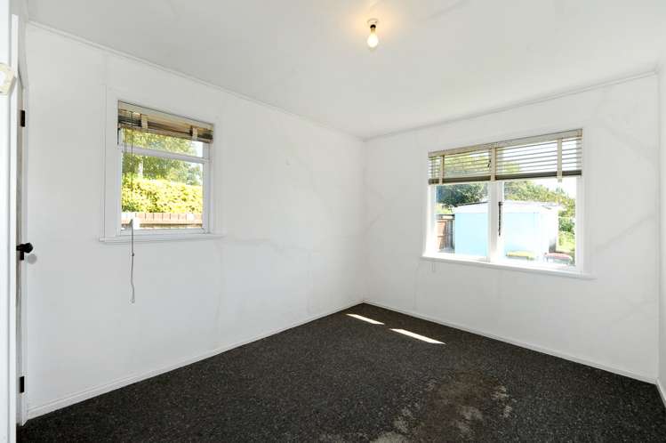 165 Gilberthorpes Road Hei Hei_7