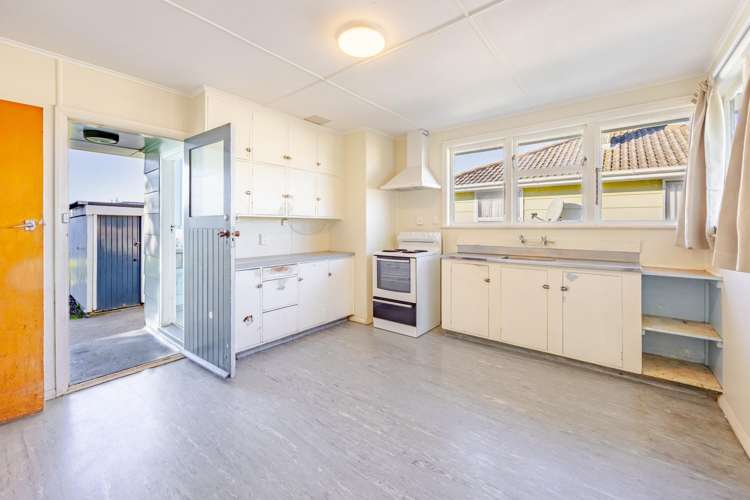 23 Curling Crescent Onekawa_2