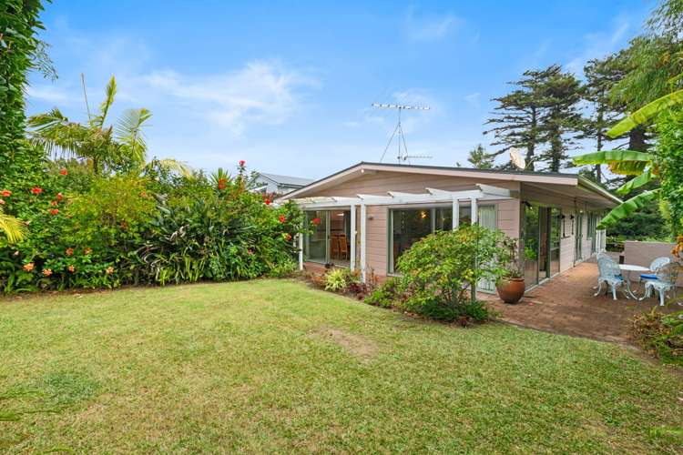 50 Marine Parade Mellons Bay_22