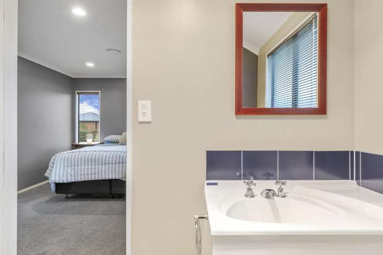 26 Oaklands Drive Cambridge_18