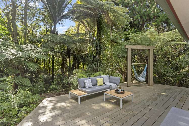 1 Ngaio Road Titirangi_13