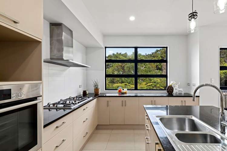 21 Zara Court Windsor Park_26