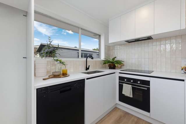 2/33 Butterworth Drive Glendene_3
