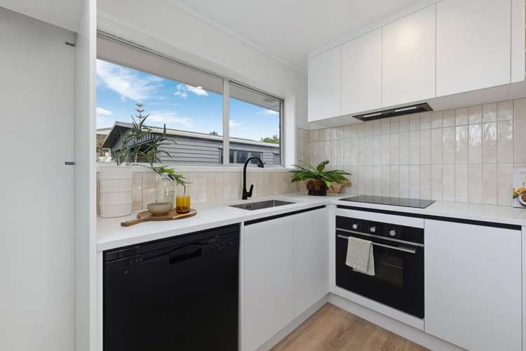 2/33 Butterworth Drive Glendene_2