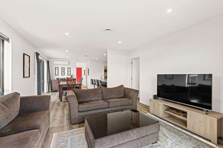 6 Helicon Street_5